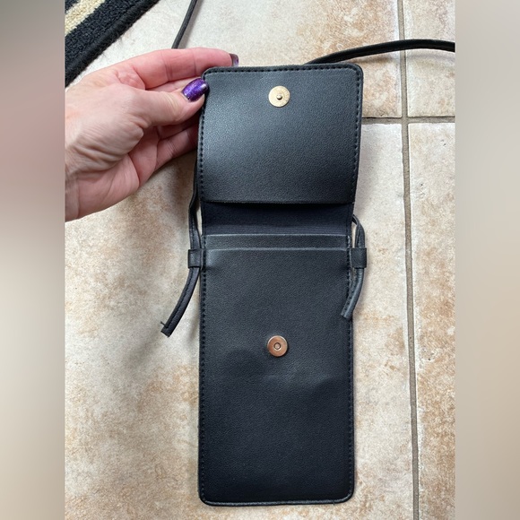 Vegan Leather Adjustable Crossbody Phone Case - Picture 4 of 11